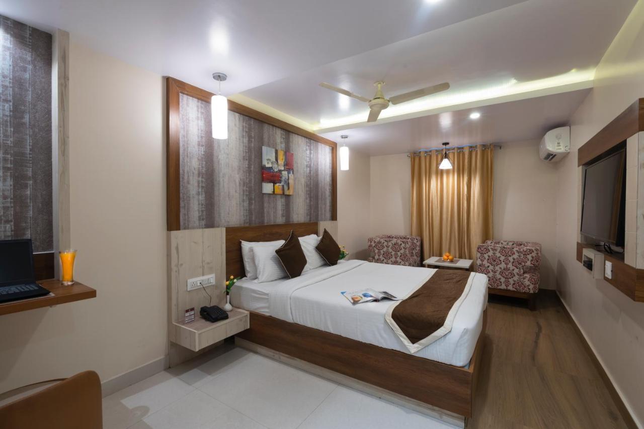 Hotel Monarch International Bengaluru Zewnętrze zdjęcie
